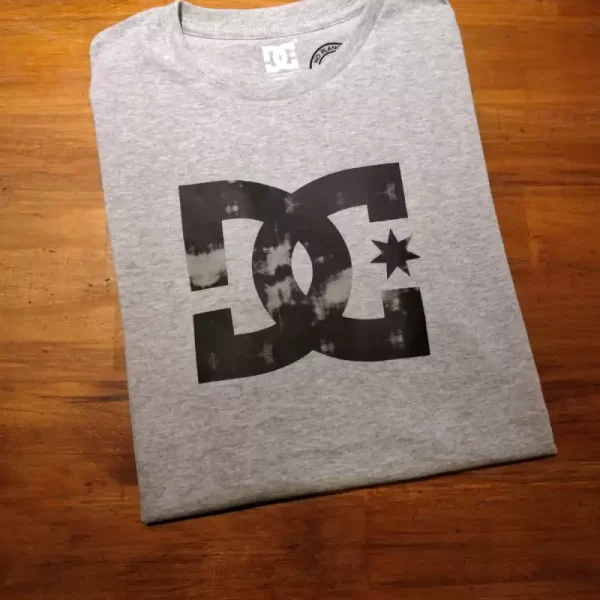Remera DC Shoes Fill Batik Remera DC Shoes Fill Batik