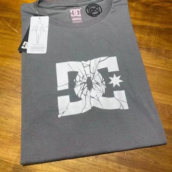 Remera DC Shoes Shatter