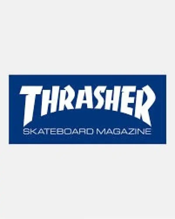 Sticker Thrasher Skatemag small Azul